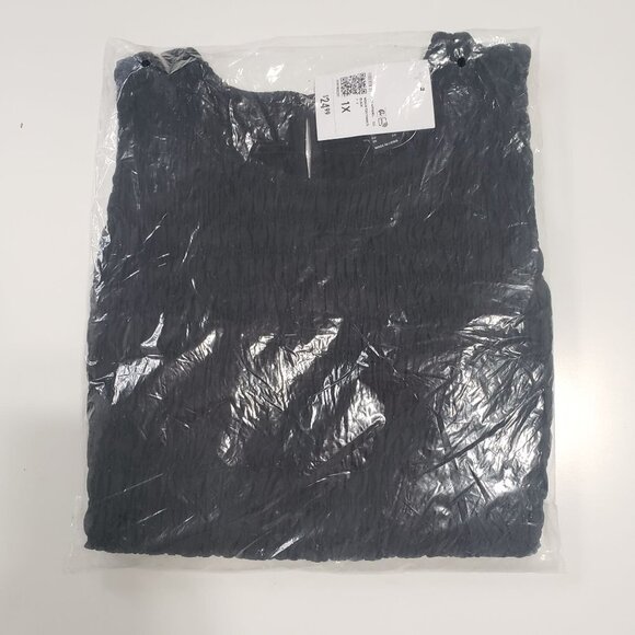 NWT Forever 21 Plus Size Smocked Tank Top in Black - Size 1X - Picture 3 of 8